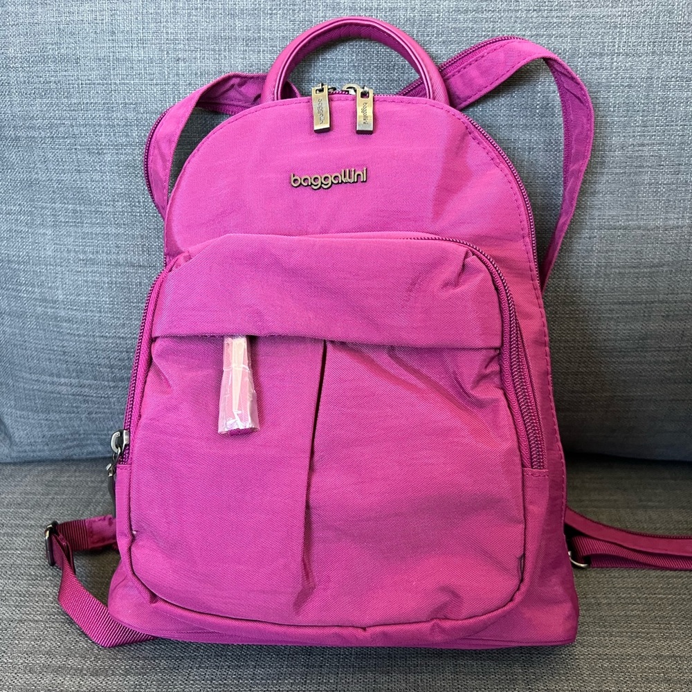 NWT BAGGALLINI CONVERTIBLE BACKPACK SLING BAG